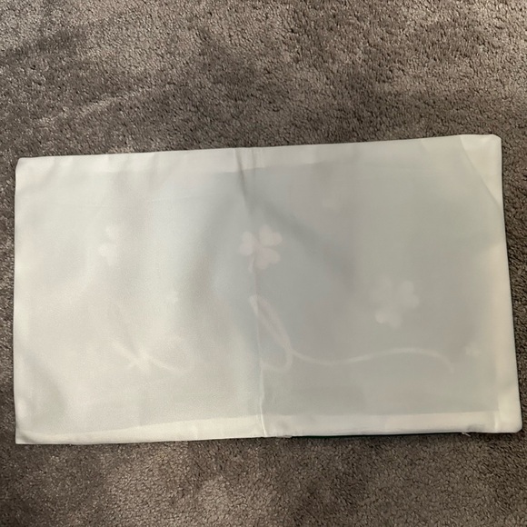 ☘️☘️St Patricks Day Lumbar Pillow Covers 12x20, Shamrock Decorations set of 2 - Picture 3 of 4